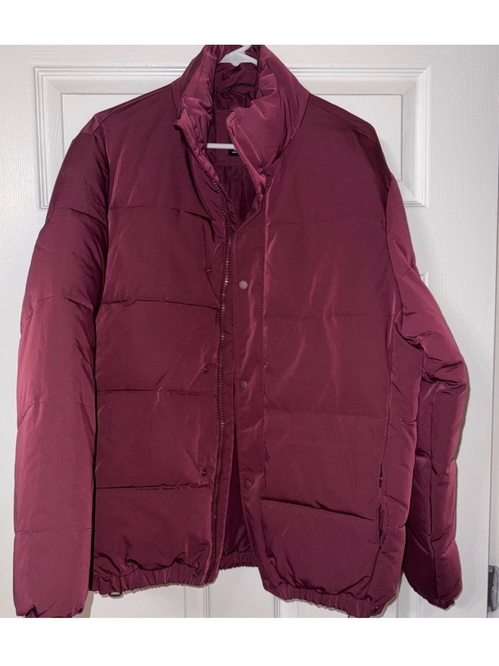 Zara Men's Burgundy Quilted Puffer Jacket